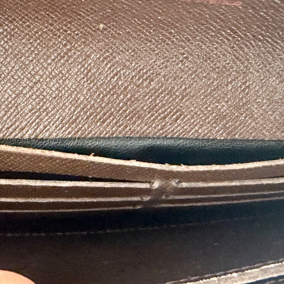 Authentic Louis Vuitton Porte-Trésor International Wallet - Picture 11 of 15